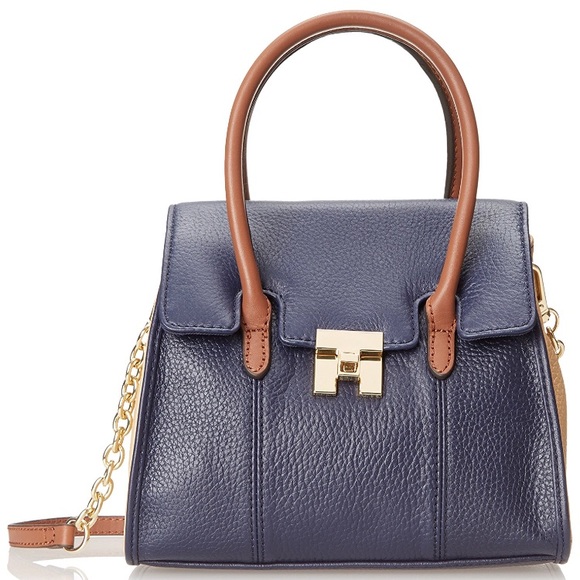 Tommy Hilfiger Handbags - NWT Tommy Hilfiger Turnlock Pebble Leather bag
